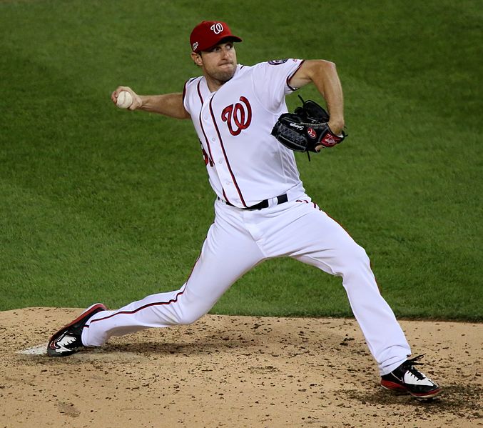 2016-10-13_Max_Scherzer_pitch_NLDS_Game_5_for_the_Nationals_05_(cropped)